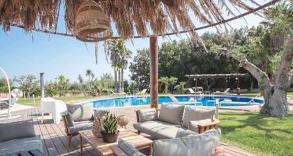 TD Trulli Bruco Large Pool for Family Fun