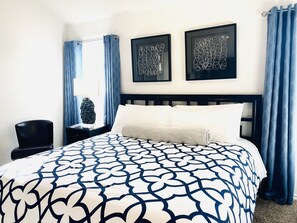 4 bedrooms, iron/ironing board, WiFi, bed sheets