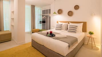 Standard Room, 1 Double Bed | In-room safe, free WiFi