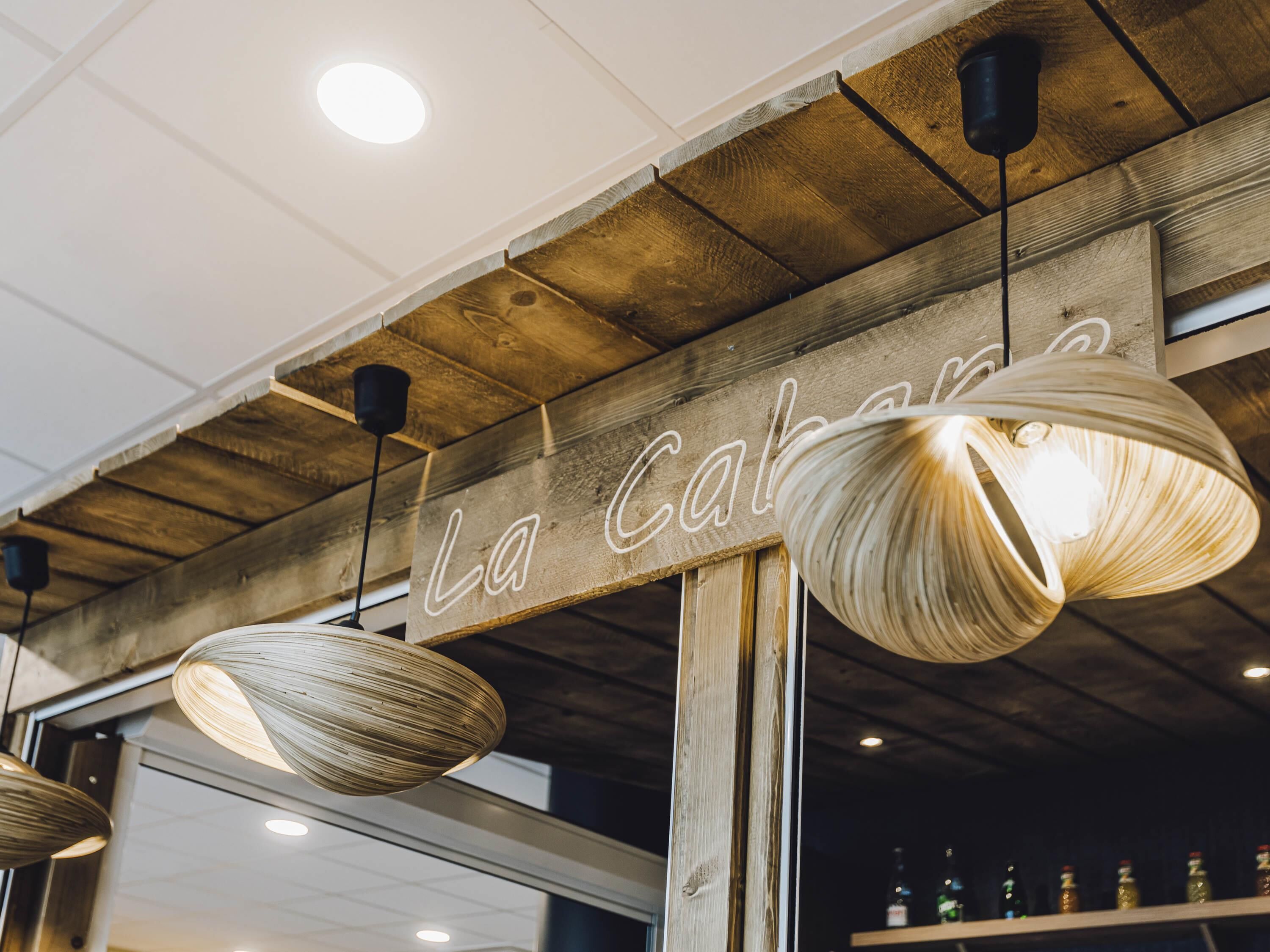 serves lunch and dinner