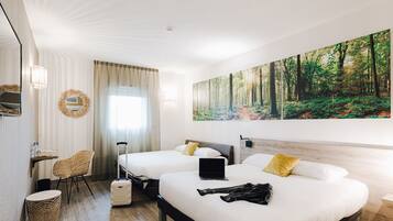 Suite Junior, 1 lit double et 1 canapé-lit | Chambres insonorisées, Wi-Fi gratuit, draps fournis