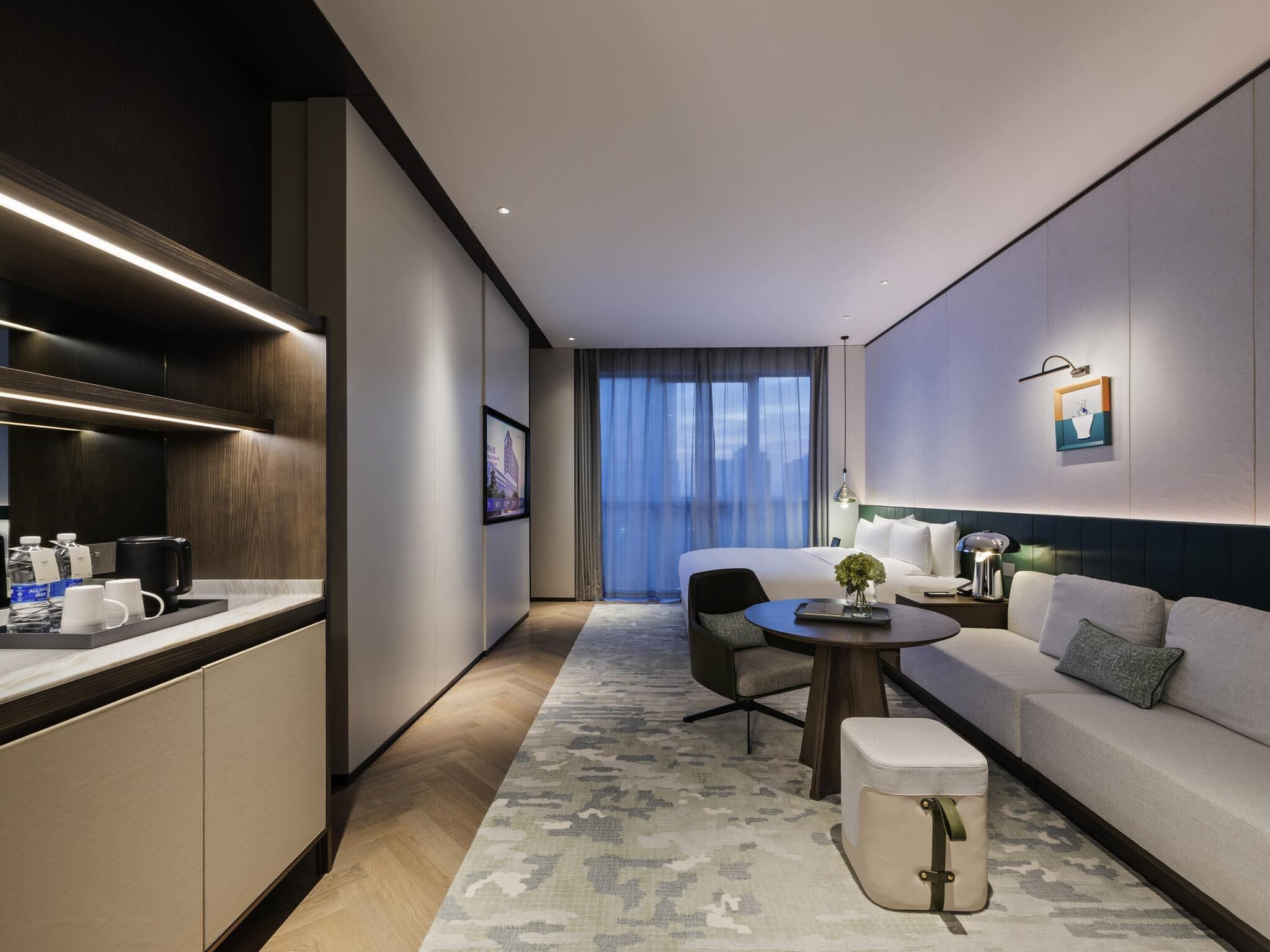 Minibar, in-room safe, free WiFi, bed sheets