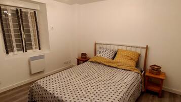 2 bedrooms, iron/ironing board, travel crib, bed sheets