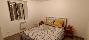 2 bedrooms, iron/ironing board, travel crib, bed sheets