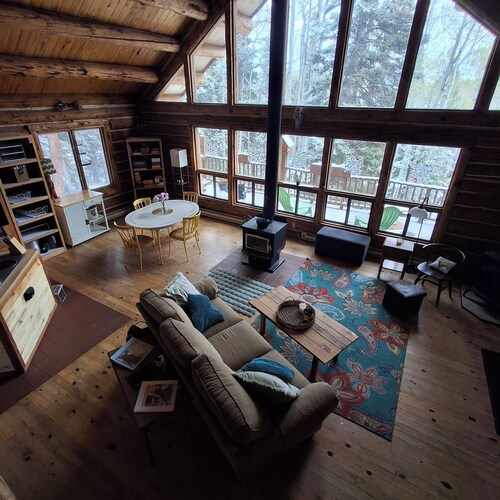 Quiet Retreat in Aspen Grove