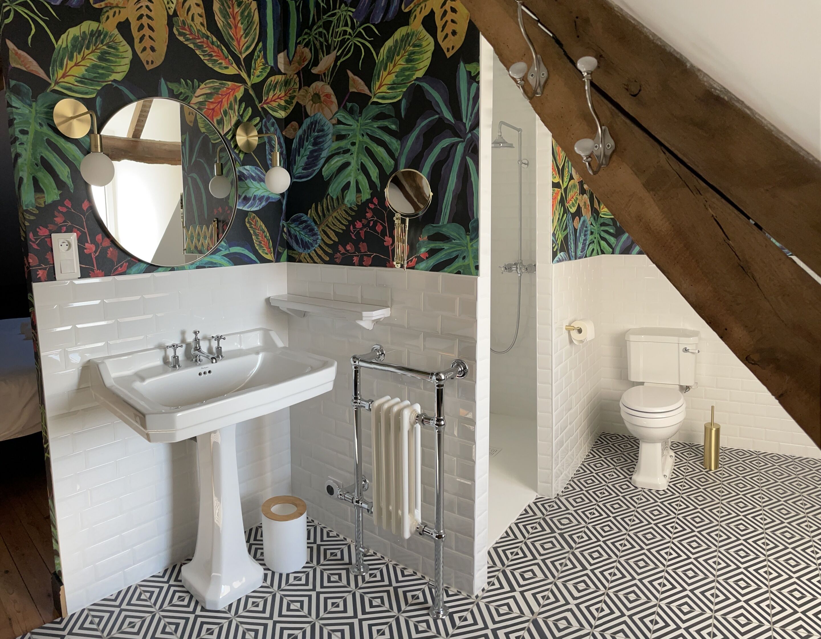 Comfort Double Room, Ensuite, City View | Bathroom