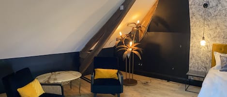 Habitación doble romántica, baño privado, vista a la ciudad