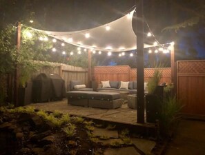 Terrace/patio - Across from The Barlow/Wine country (Sebastopol)