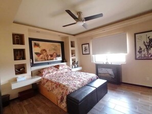 4 bedrooms, free WiFi, bed sheets - Entire Property in Valle de Guadalupe (Ejido El Porvenir)