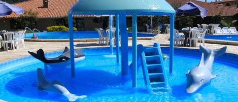 Piscina externa, piscina aquecida