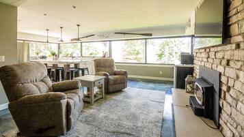 TV connectée, cheminée