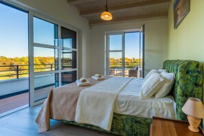 5 Schlafzimmer, Bügeleisen/Bügelbrett, kostenloses WLAN, Bettwäsche