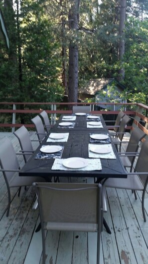Outdoor dining