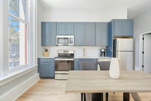 Superior Two-Bedroom Suite | Private kitchen | Fridge, microwave, oven, stovetop