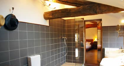 Maison Maître*** Dombes/Beaujolais +16p/Piscine/Sauna/Pétanque/ Chef domicile