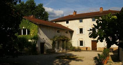 Maison Maßtre*** Dombes/Beaujolais +16p/Piscine/Sauna/Pétanque/ Chef domicile
