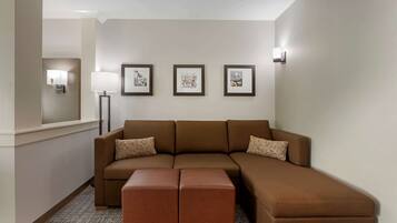 Suite, 1 King Bed with Sofa bed, Non Smoking