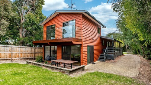 WAVELENGTH - Free Wifi and Pet Friendly (outside only)