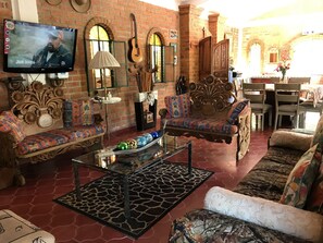 TV - Casa Margarita - Puerto Vallarta - Escápate a la Naturaleza - (Boca de Tomatlán)