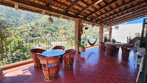 Outdoor dining - Casa Margarita - Puerto Vallarta - Escápate a la Naturaleza - (Boca de Tomatlán)