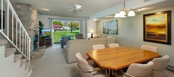 2 King Master Suites, Outside heated pool, Close to Dunes