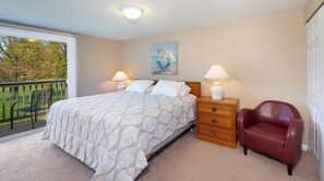 2 bedrooms, free WiFi, bed sheets - 2 King Master Suites, Outside heated pool, Close to Dunes (Cedar)