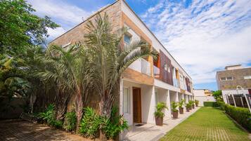 Bagian depan properti