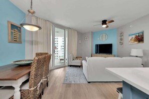 Smart TV, offices - Family Resort-2BR King Suite | Pool View | Destin (Destin)