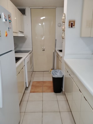 Microwave, coffee/tea maker, cookware/dishes/utensils