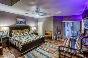 3 bedrooms, desk, travel crib, free WiFi