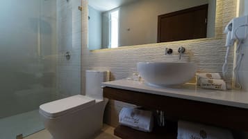 Salle de bain accessible aux personnes à mobilité réduite
