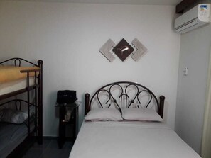 1 quarto