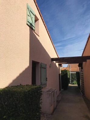 Exterior detail