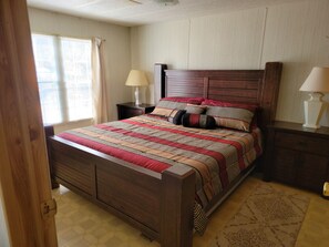 3 bedrooms, free WiFi, bed sheets