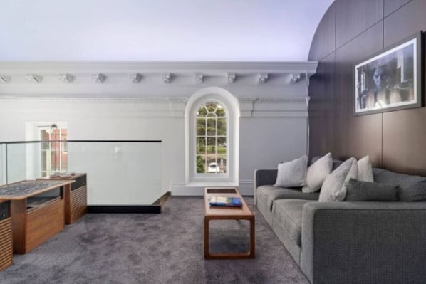 テレビ、ステレオ