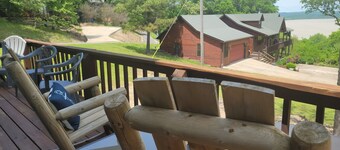 Year-around Lake Views, 1 mile to Ramp                 .