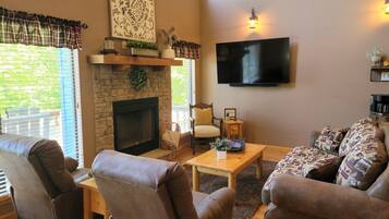 Smart TV, fireplace, DVD player