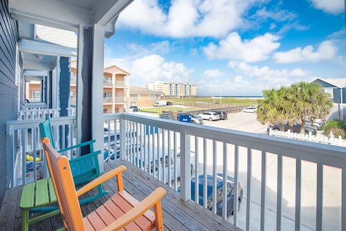 Ocean view, steps from the beach!