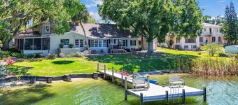 Lake Silver Retreat – 5BR Lakefront Home w/ Dock, Kayaks & Legoland-Themed Room – Perfect Getaway!