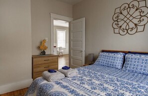 3 habitaciones, tabla de planchar con plancha y wifi gratis