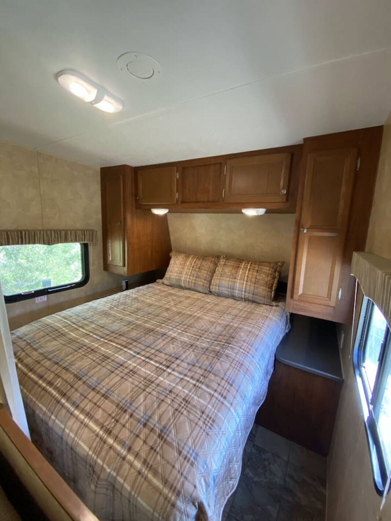 1 sovrum, skrivbord, strykjärn/strykbräda och wi-fi