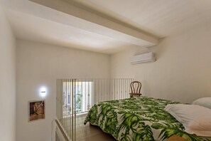 1 camera, ferro/asse da stiro, Wi-Fi gratuito, lenzuola