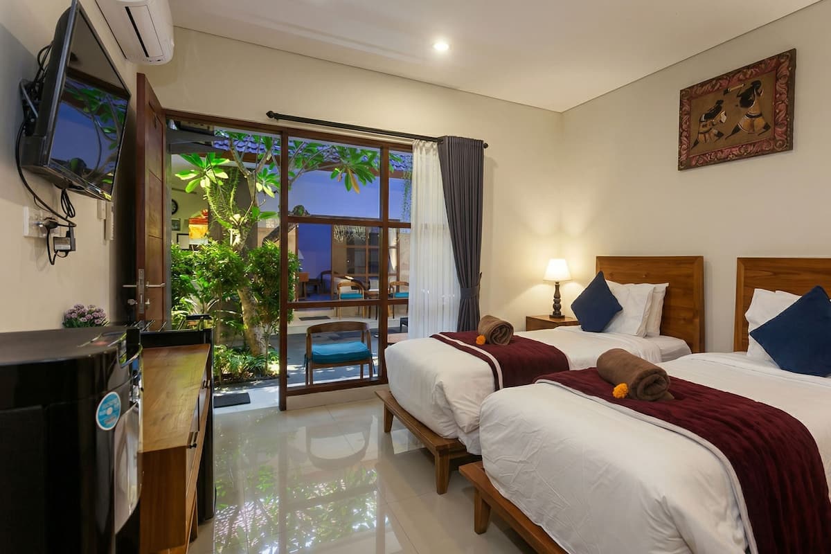 Superior Twin Room | Premium bedding, minibar, in-room safe, desk