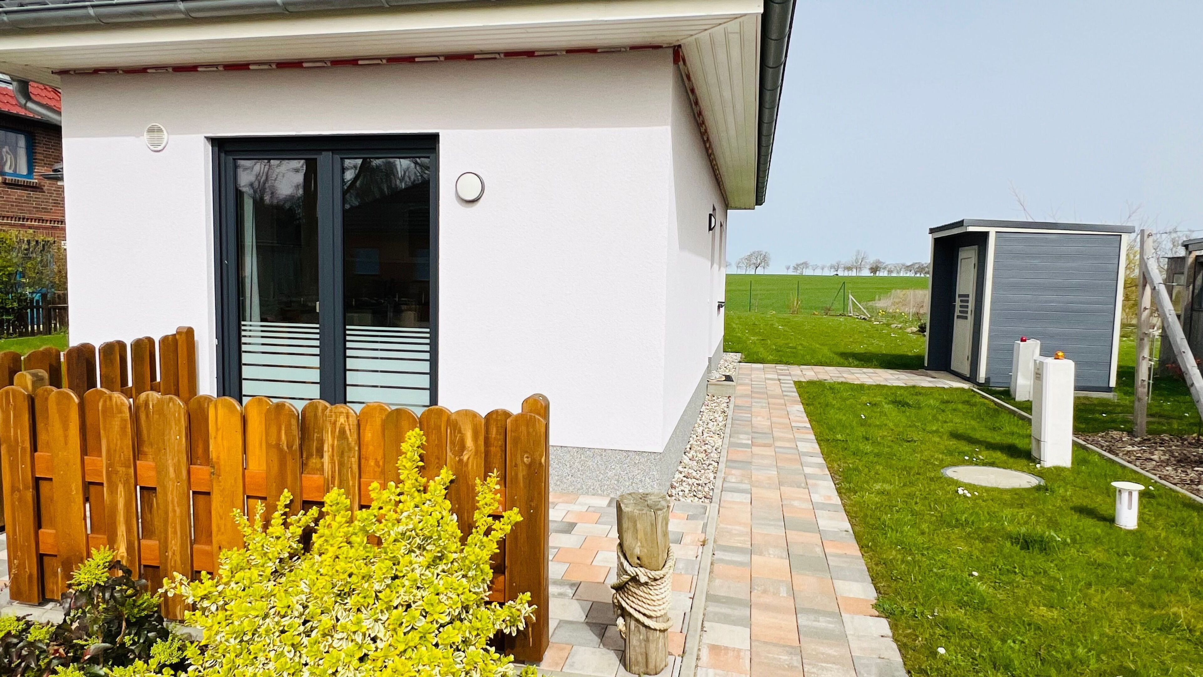 المنشأة من الخارج