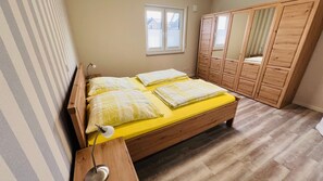 2 habitaciones, cuna de viaje, wifi y acceso para silla de ruedas 