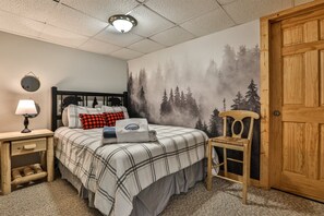 4 makuuhuonetta, silitysrauta/-lauta, ilmainen Wi-Fi, vuodevaatteet