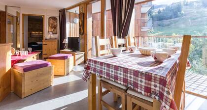 Superbe appartement 4/6 pers, plein sud,  Ski au pieds.  Balcon vue sur  pistes