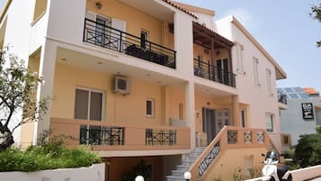 Fachada del alojamiento