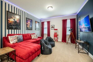 TV, table tennis - Unique Villa with Game Room at Encore (Kissimmee)