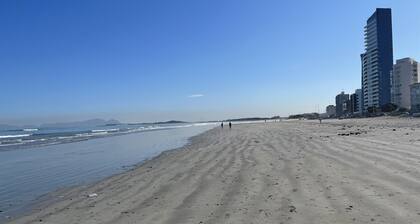 Jackie’s modern secure 3 bedroomed beach front property